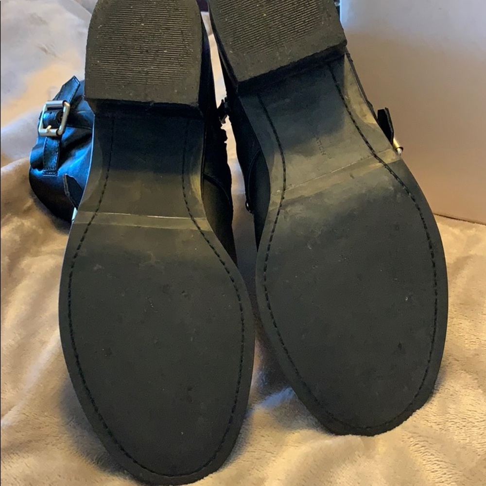 Boots - Picture 3 of 3